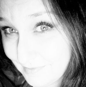 Meet your Posher, Levina